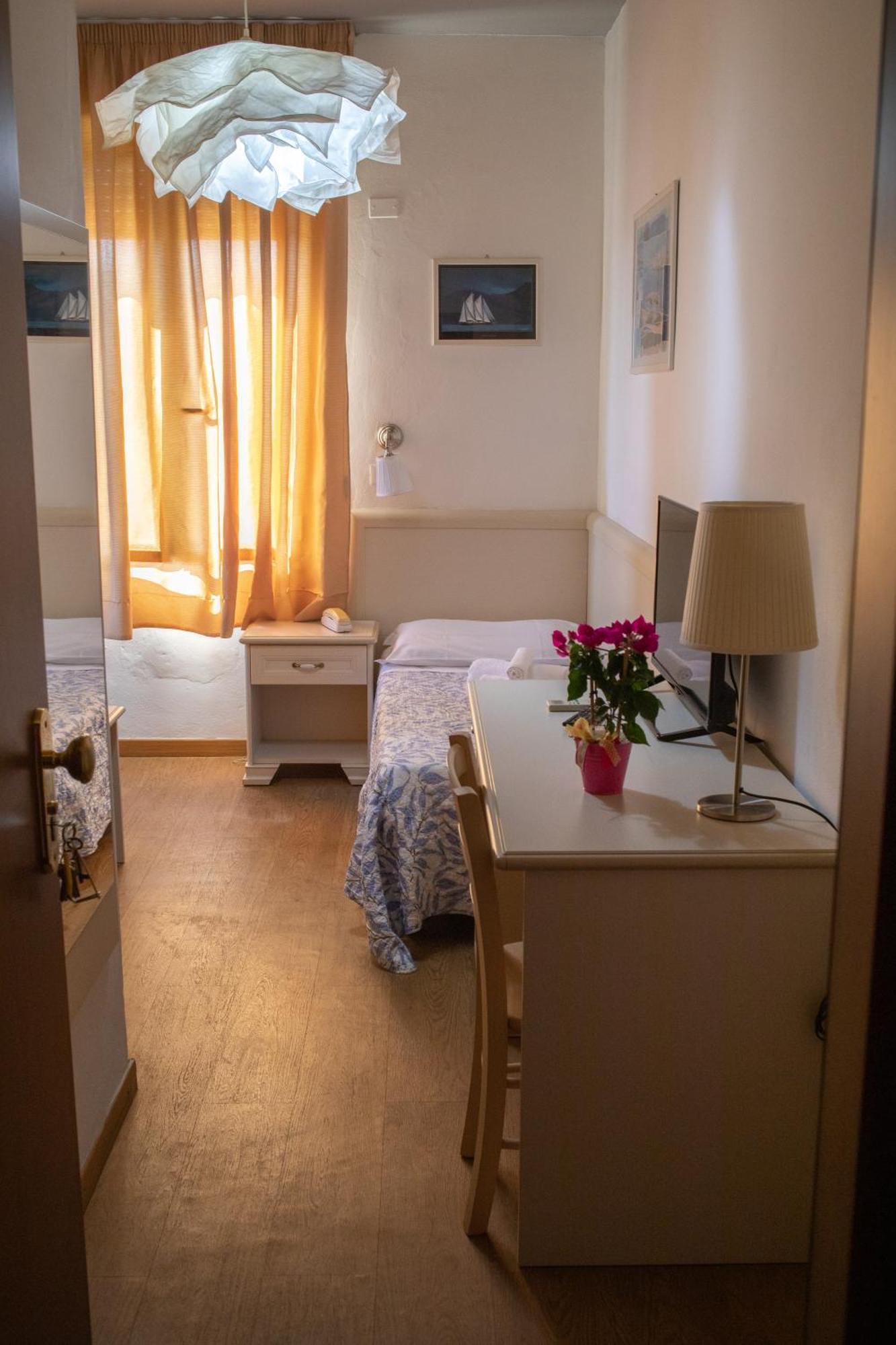 Hotel Ariston Piombino Dış mekan fotoğraf